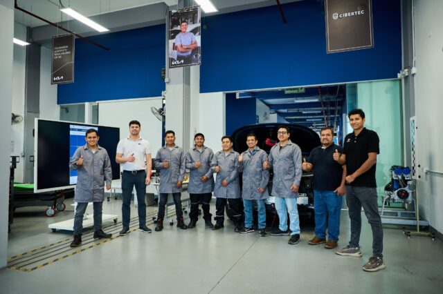 Kia continúa elevando el nivel de su posventa con la certificación de técnicos Level 3 Master