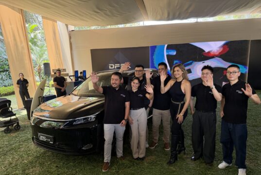 DFSK Perú cumple 20 años y lo celebra con el lanzamiento de la E5 Plus, su nueva SUV híbrida enchufable de tres filas.