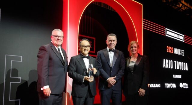 Akio Toyoda ingresa al Automotive Hall of Fame y destaca la colaboración para el futuro de la industria automotriz