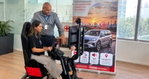 Conducir seguro en épocas de lluvia: Arval y Pacífico Seguros capacitan a colaboradores de Roche