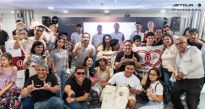 Jetour llevó a los hinchas de Universitario a vivir una noche junto a sus ídolos en “La Noche de las Estrellas”